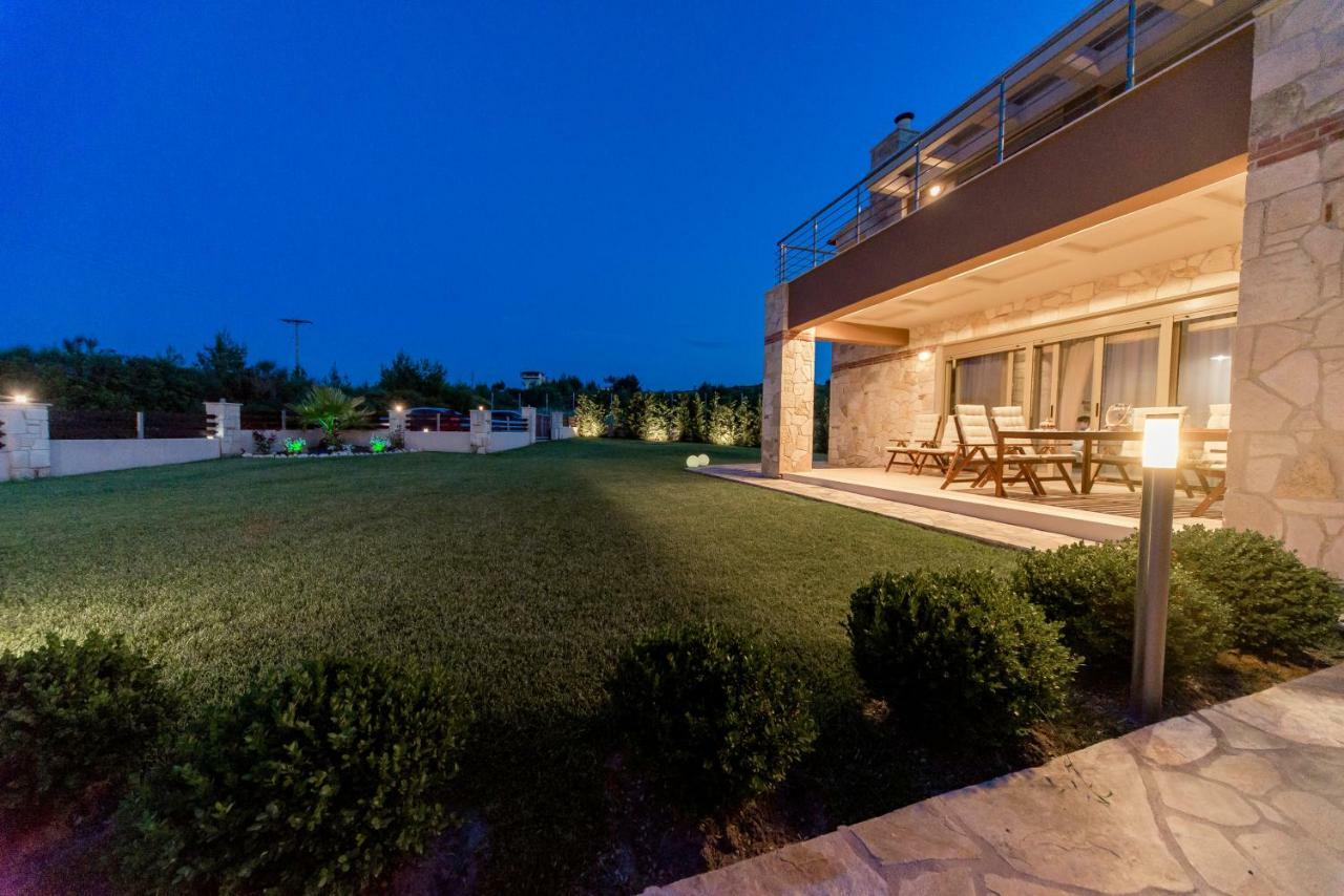 Villa Alina Ханиоти Экстерьер фото